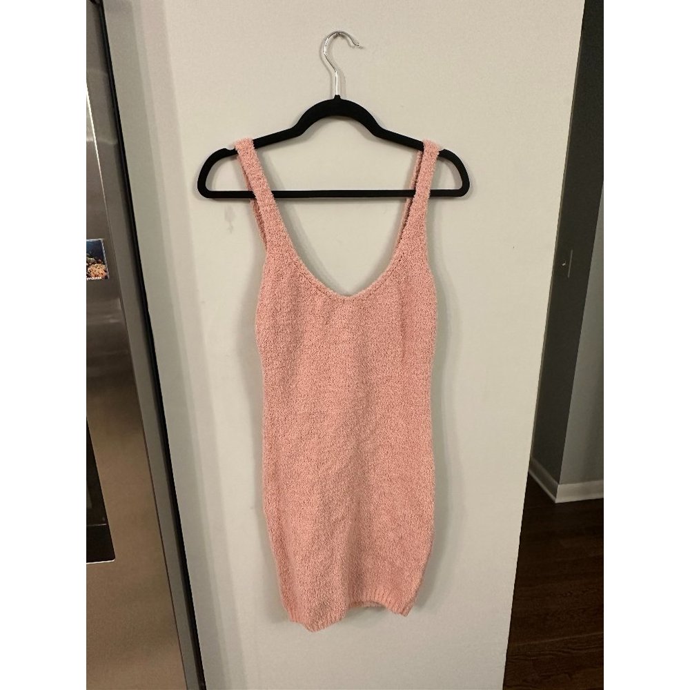 Fashion Nova Women's Tank Top Size L Pink V-Neck Pullover Sleeveless